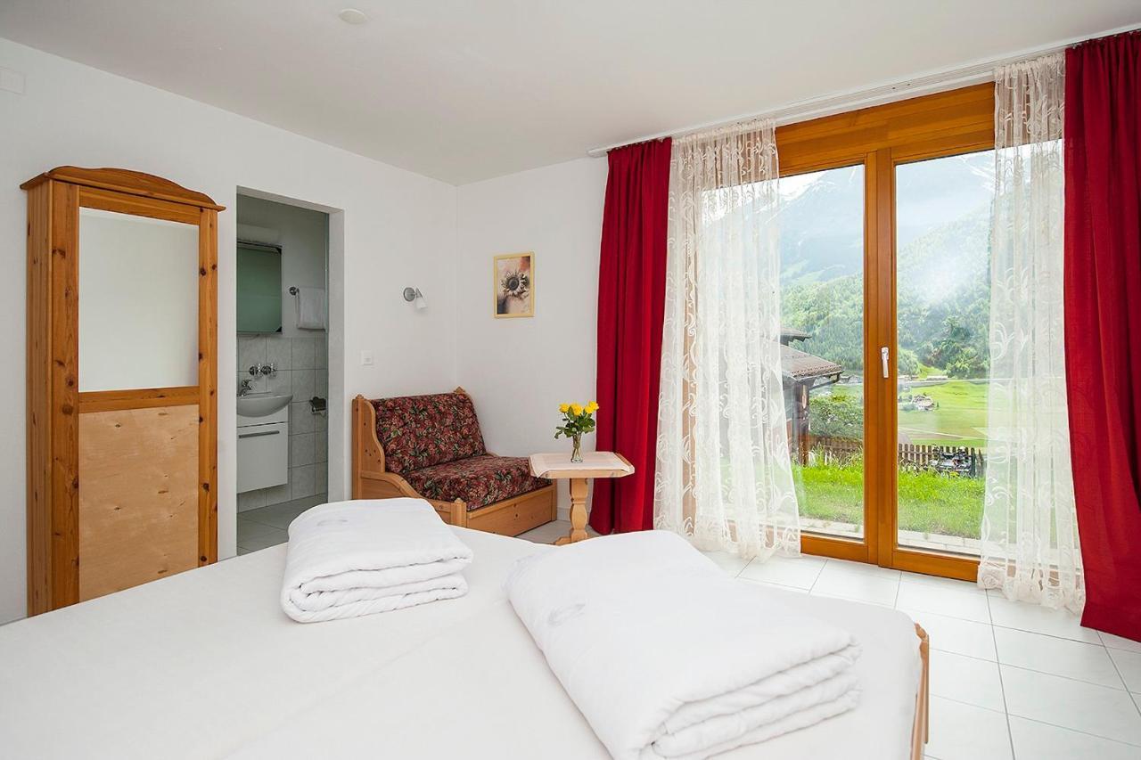Hotel Cuntera Curaglia الغرفة الصورة